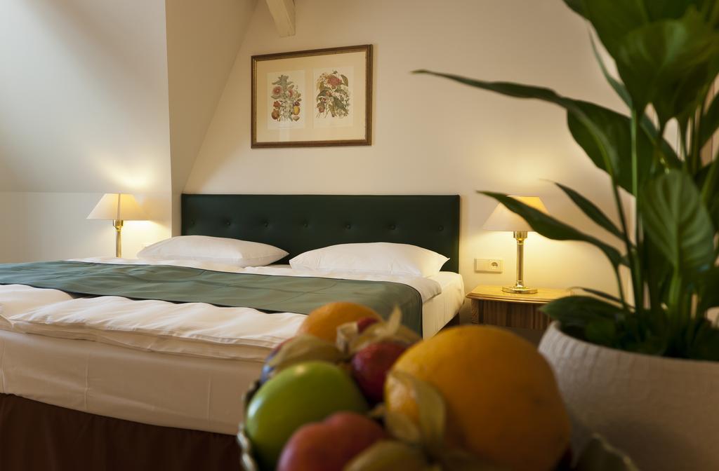 Grandhotel Ambassador Národní Dům Karlovy Vary Habitación foto