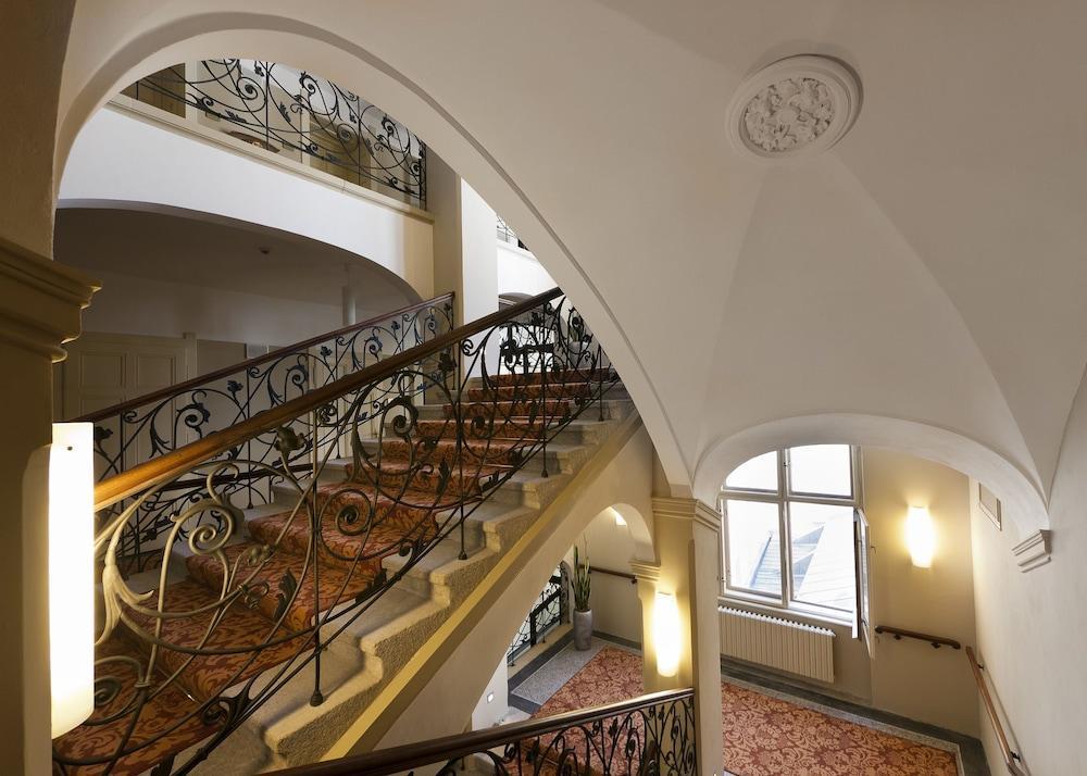 Grandhotel Ambassador Národní Dům Karlovy Vary Exterior foto